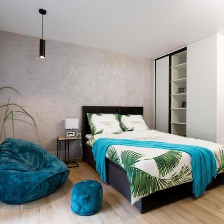 Luxurycity Apartment With Terrace فروتسواف المظهر الخارجي الصورة
